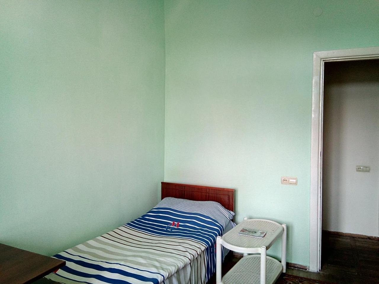 Room In The Centre Γιερεβάν Εξωτερικό φωτογραφία