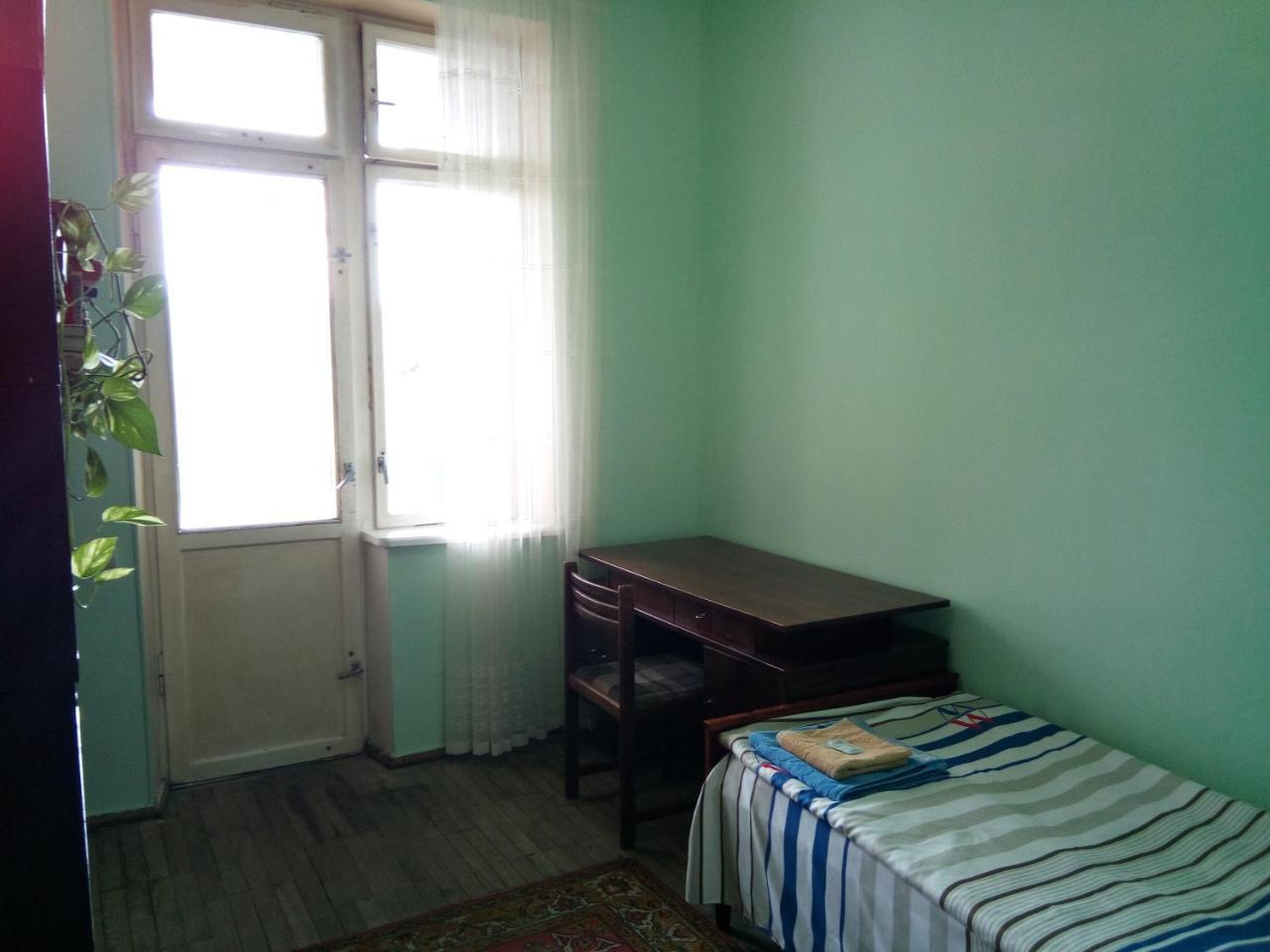 Room In The Centre Γιερεβάν Εξωτερικό φωτογραφία